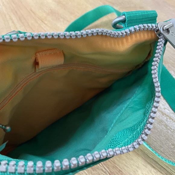 Baggalini Like New Travel Nylon Double-Zip Pocket Crossbody Bag - Picture 10 of 12